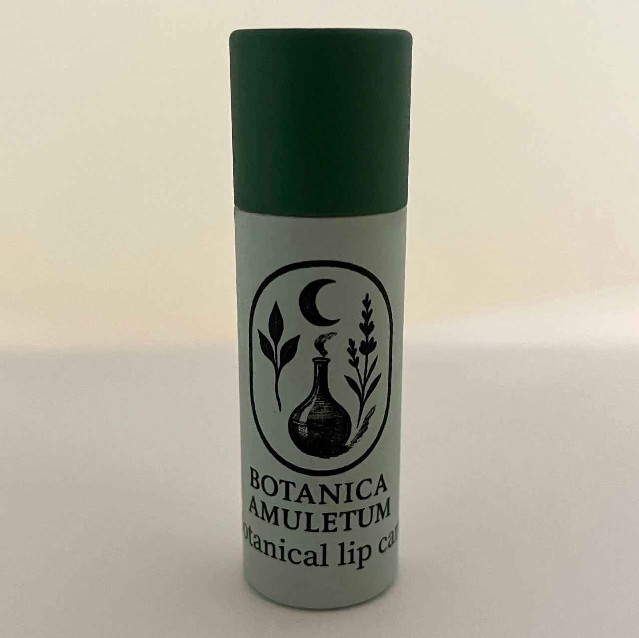 オーガニックリップクリーム｜天然ミツロウ×サジーオイル配合