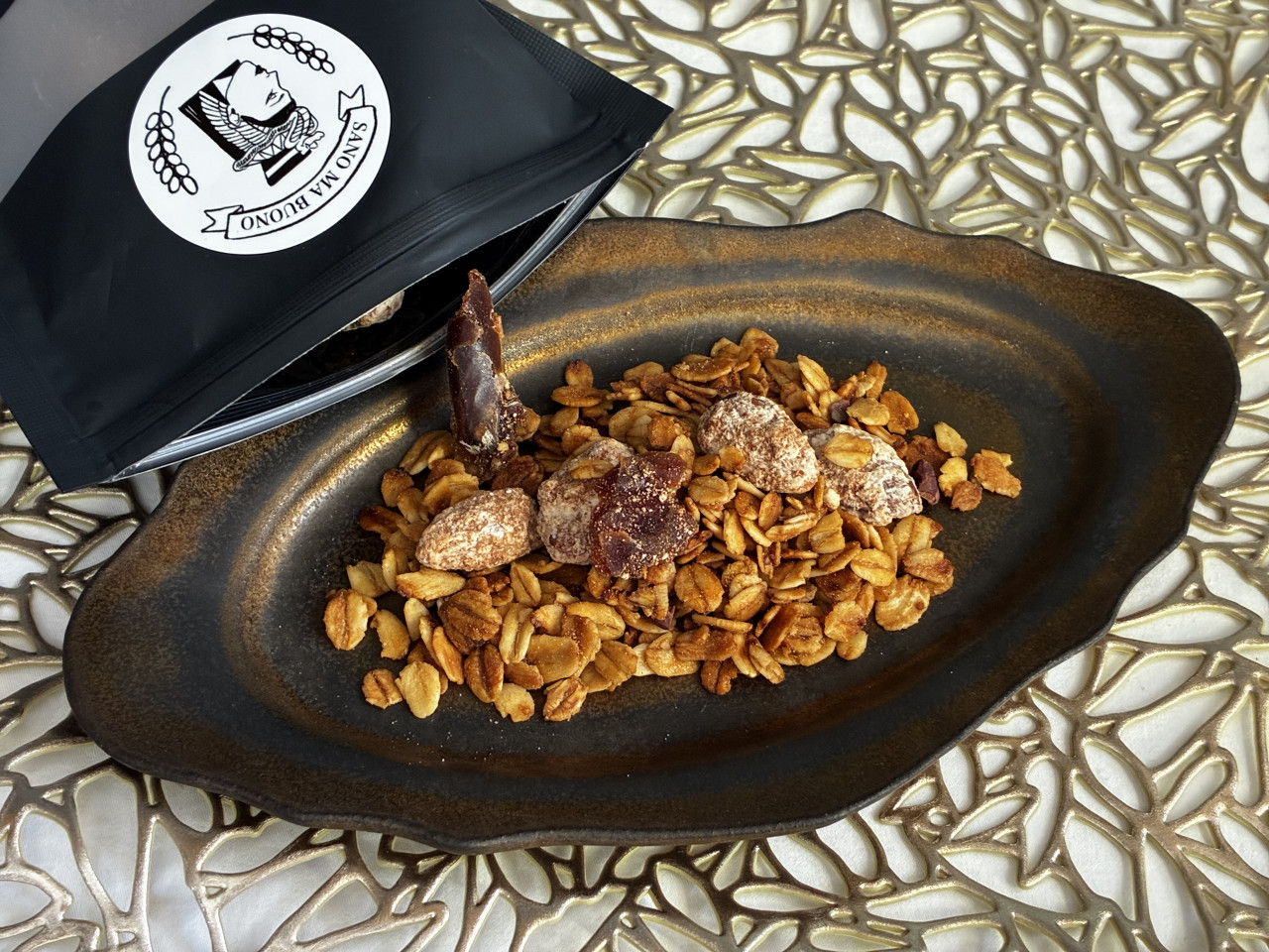 100%オーガニック仕様の薬膳グラノーラ【無添加・グルテンフ...