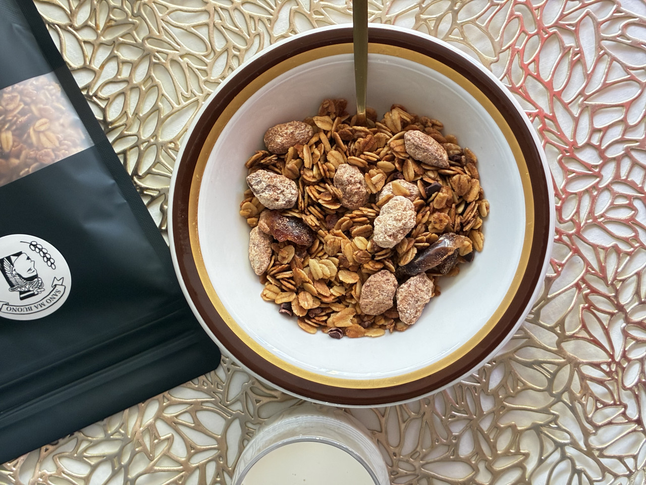 100%オーガニック仕様の薬膳グラノーラ【無添加・グルテンフ...