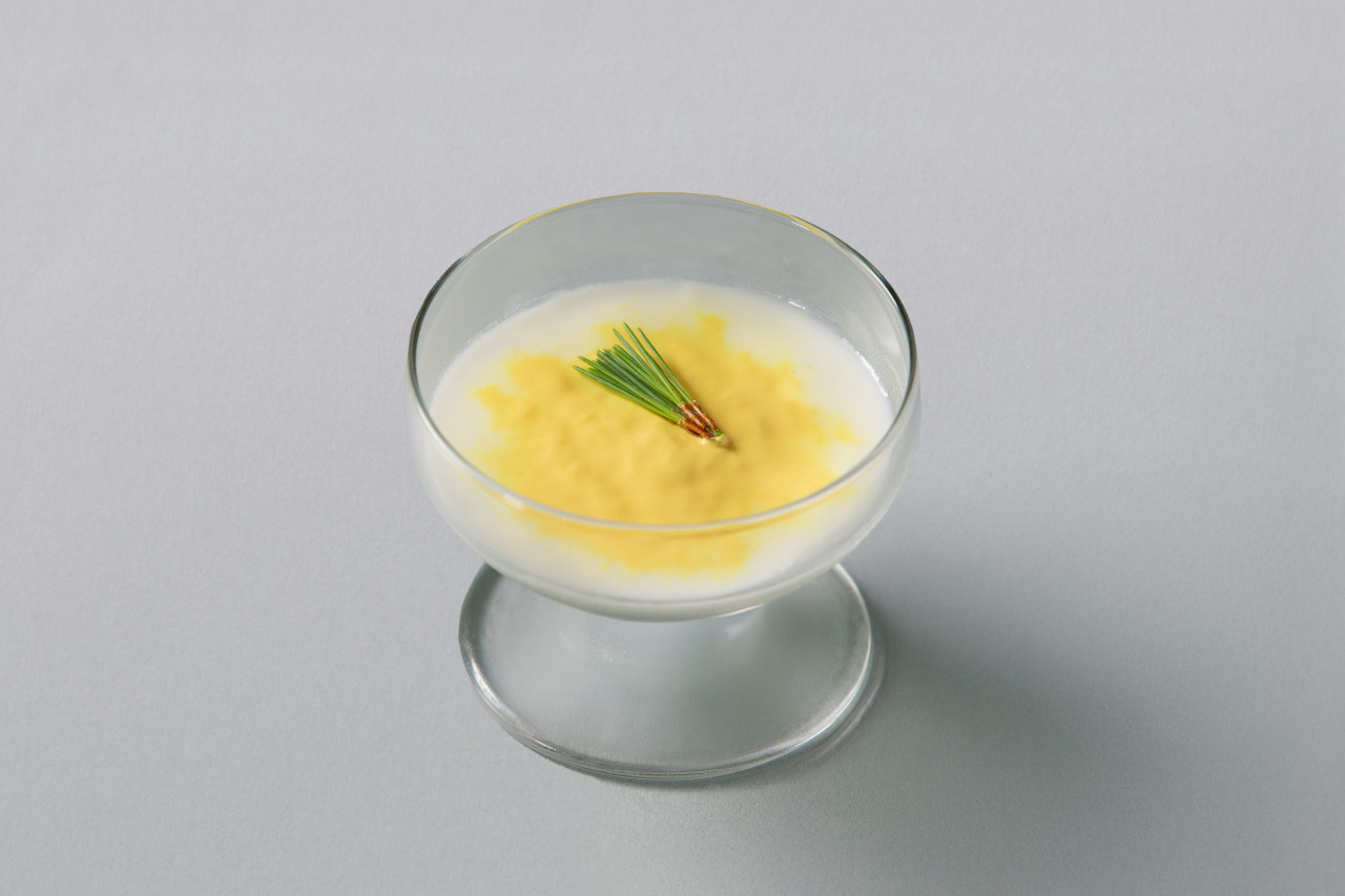 無農薬赤松花粉（パウダー）｜アミノ酸スコア100の 食べる美容液