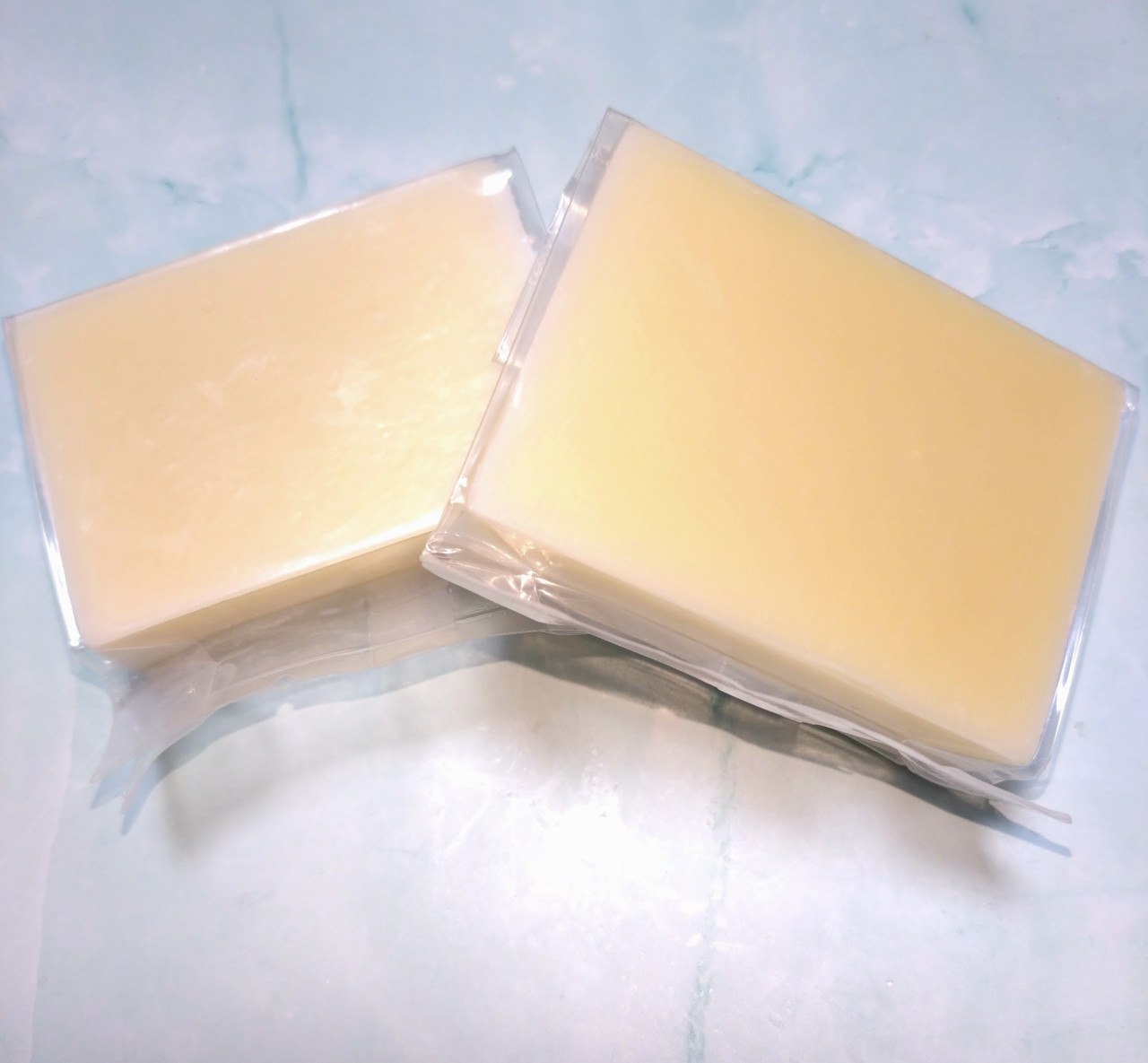 高級シルク配合オーガニック洗顔石鹸｜全身にもOK。洗った後も突っ張らない