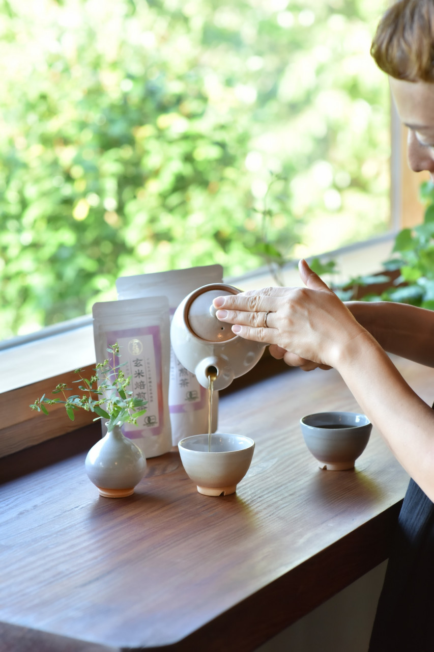 オーガニック玄米焙煎茶｜奇跡のお米で作るノンカフェインの有機玄米茶