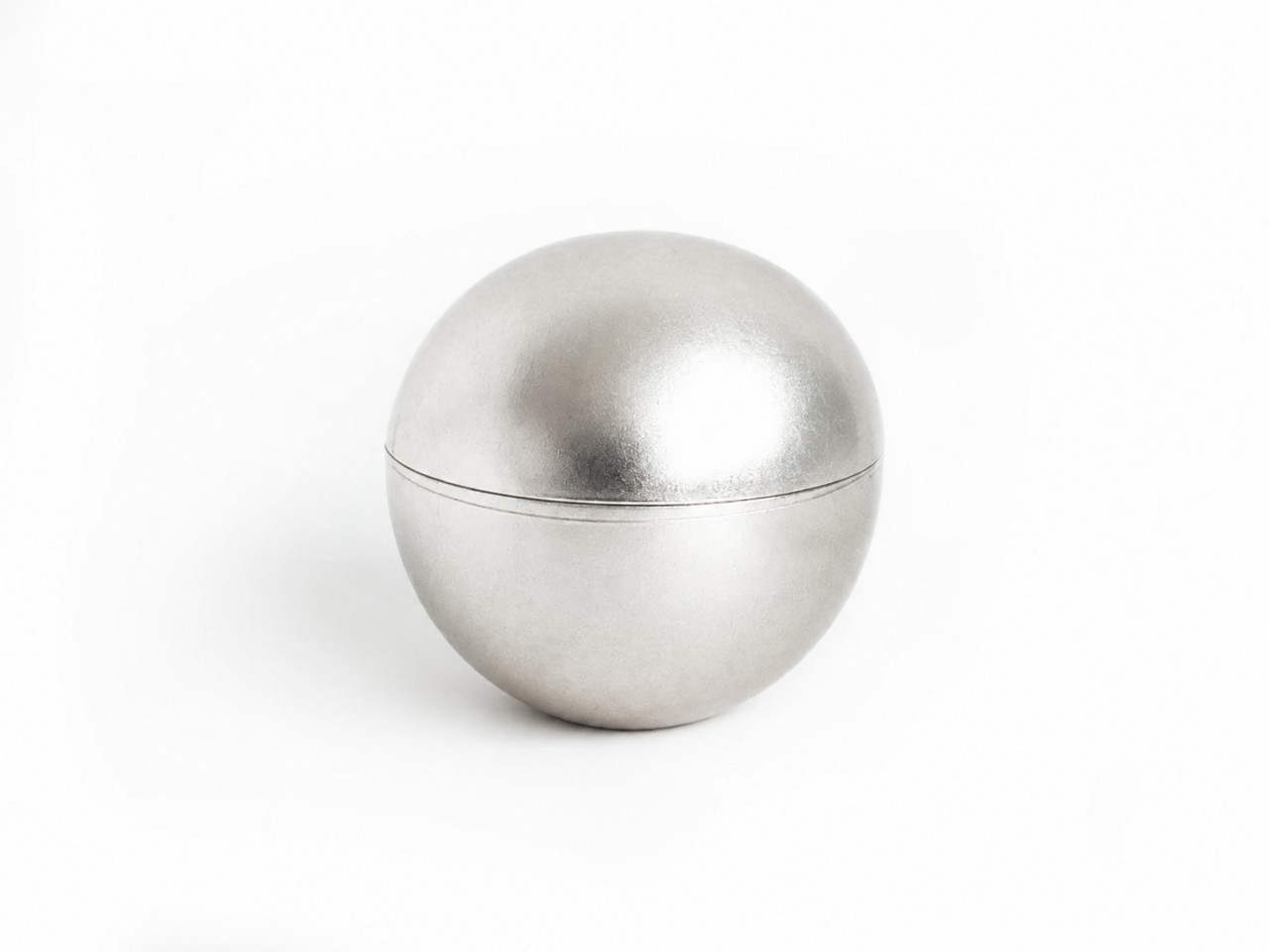 PHARAOH GLOBE / SILVER LEAF...