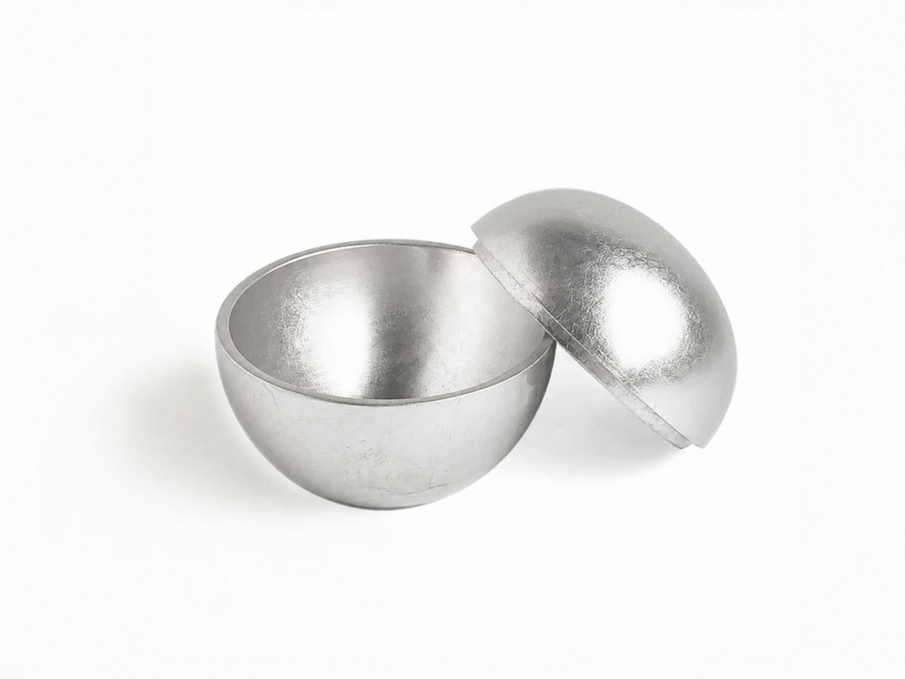 PHARAOH GLOBE / SILVER LEAF...